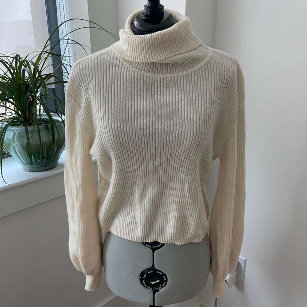 Women’s Cream and White Jumper